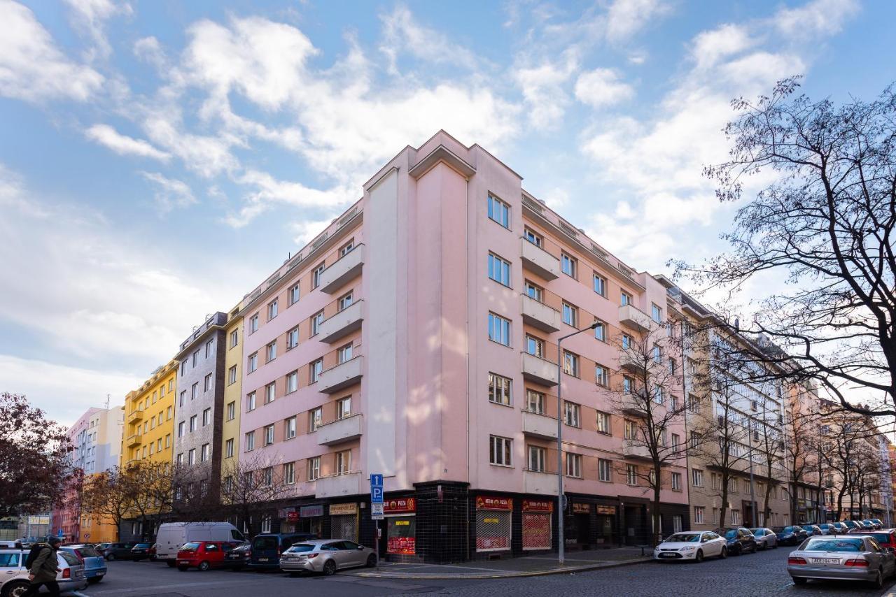 Bright Charming Apt With Terrace, Parking & Airco. Praga Exterior foto