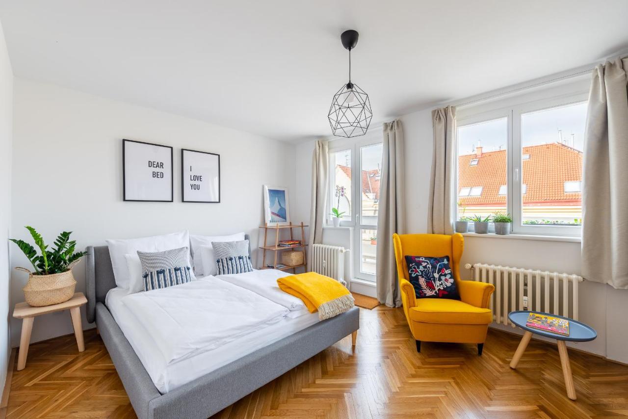 Bright Charming Apt With Terrace, Parking & Airco. Praga Exterior foto