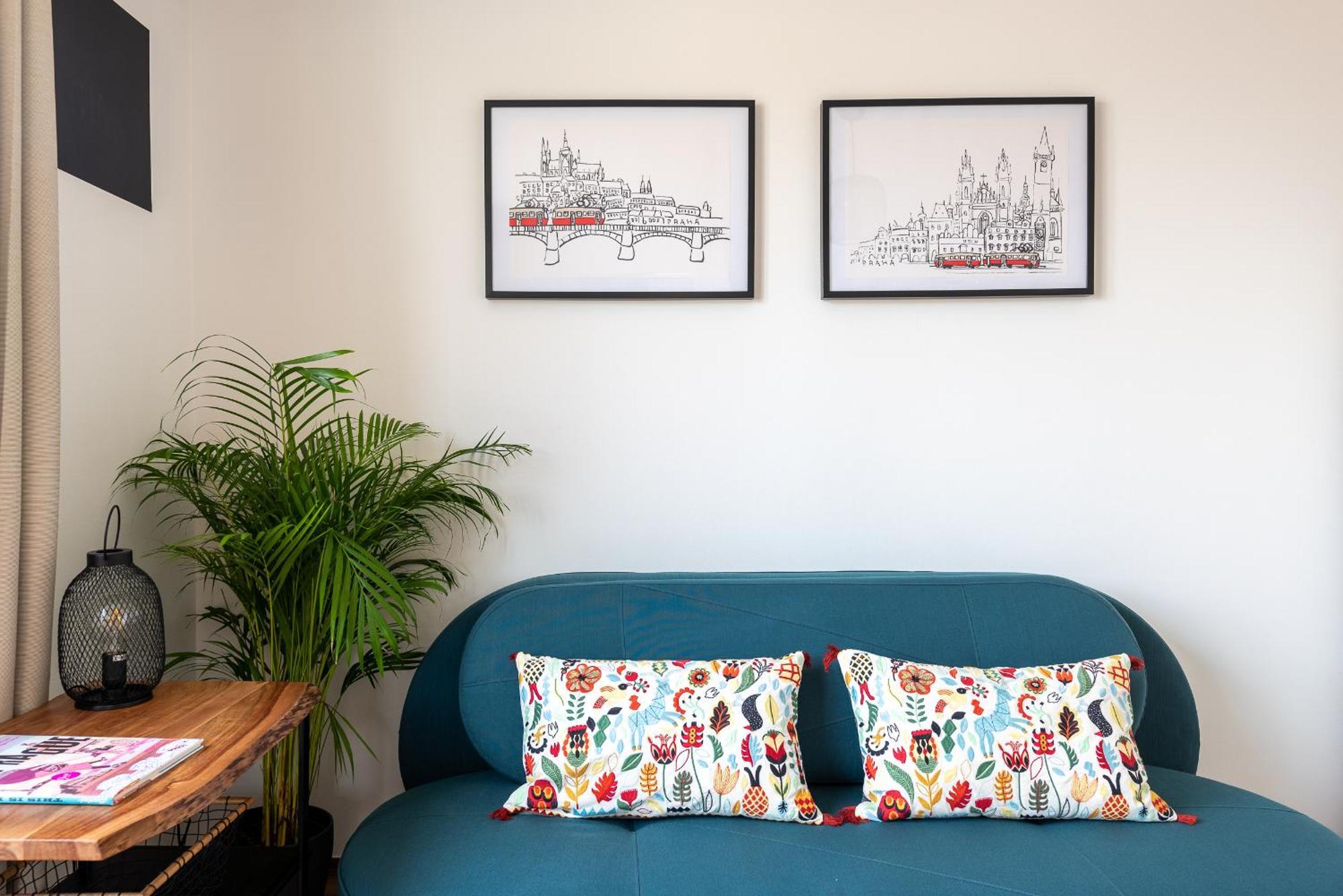Bright Charming Apt With Terrace, Parking & Airco. Praga Exterior foto